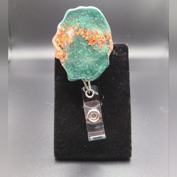 Green Rose Gold Badge Reel - Picture 1 of 1